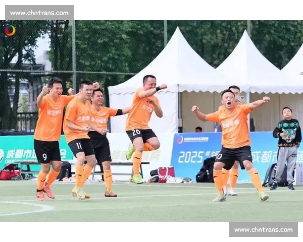 银杏杯燃动蓉城！2025 成都社区足球总决赛开幕